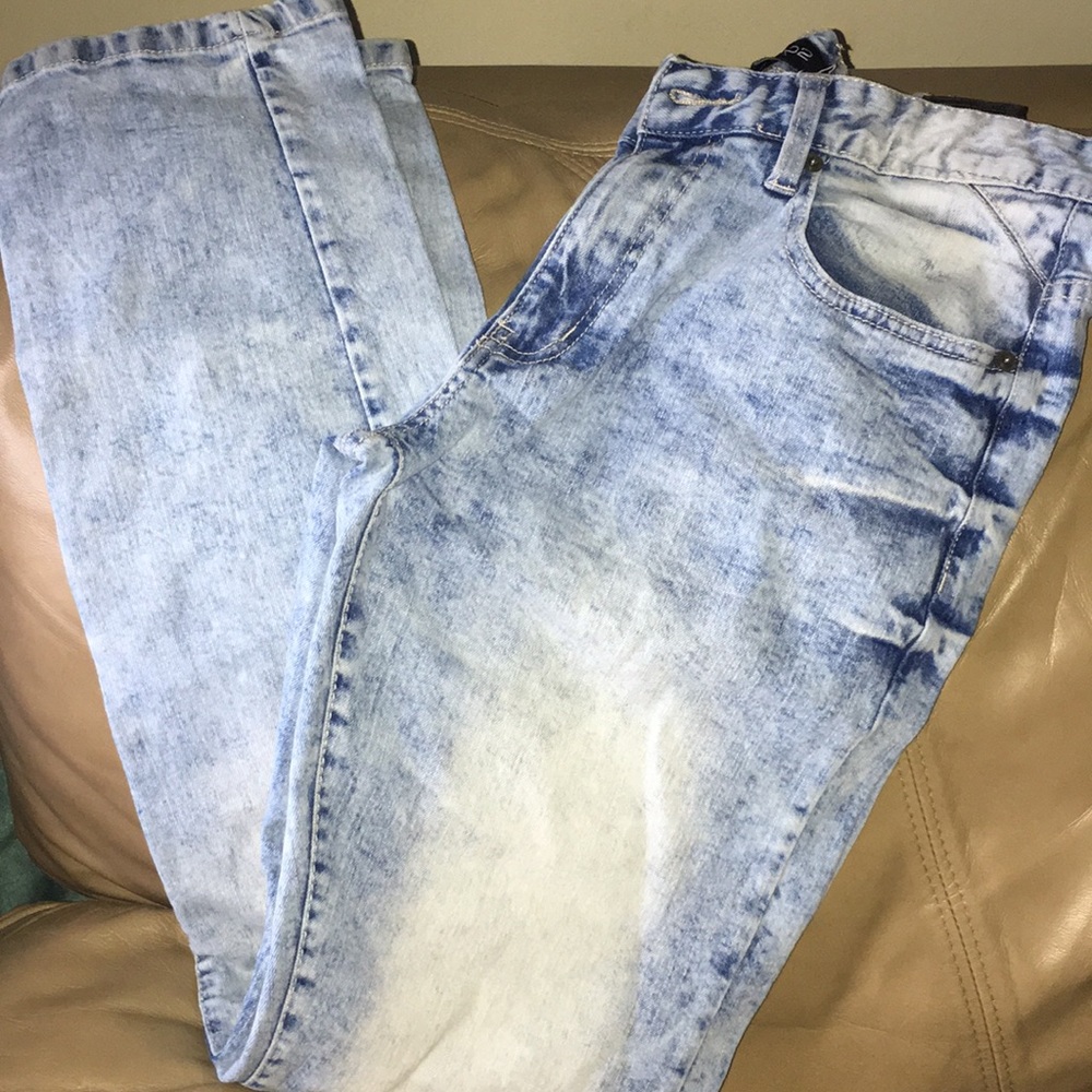 WT02 Men’s Jeans